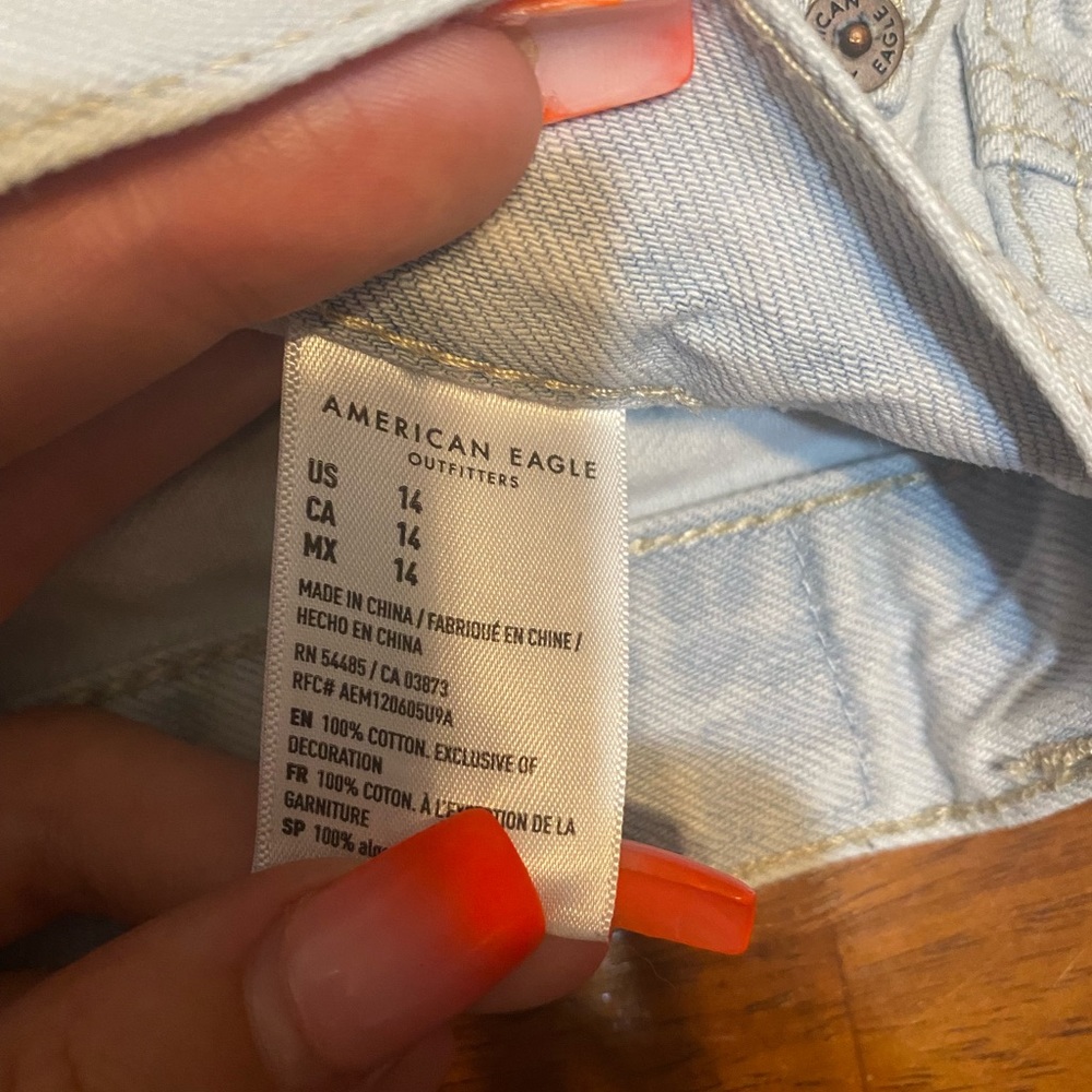American eagle 90s boyfriend shorts